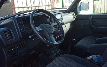 Isuzu Bighorn II, 1993 год, 380 000 рублей, 9 фотография