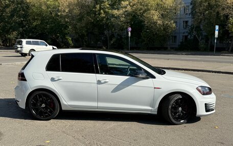 Volkswagen Golf GTI VII, 2017 год, 2 300 000 рублей, 3 фотография