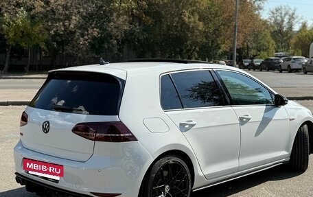 Volkswagen Golf GTI VII, 2017 год, 2 300 000 рублей, 2 фотография