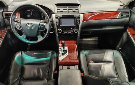 Toyota Camry, 2013 год, 1 499 000 рублей, 10 фотография