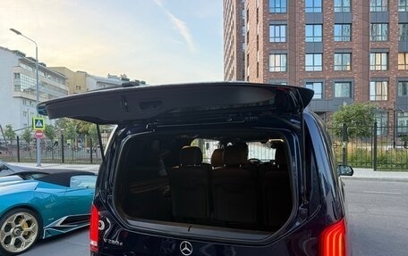 Mercedes-Benz V-Класс, 2016 год, 3 500 000 рублей, 8 фотография