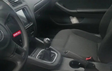 Volkswagen Jetta VI, 2013 год, 554 040 рублей, 1 фотография