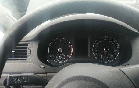 Volkswagen Jetta VI, 2013 год, 554 040 рублей, 3 фотография