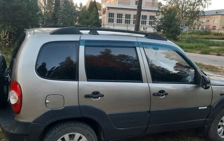 Chevrolet Niva I рестайлинг, 2011 год, 470 000 рублей, 9 фотография