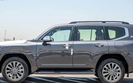 Toyota Land Cruiser, 2024 год, 13 460 000 рублей, 5 фотография