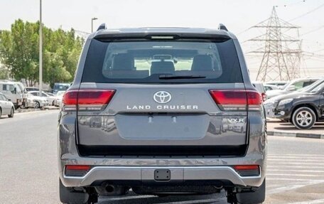 Toyota Land Cruiser, 2024 год, 13 460 000 рублей, 4 фотография
