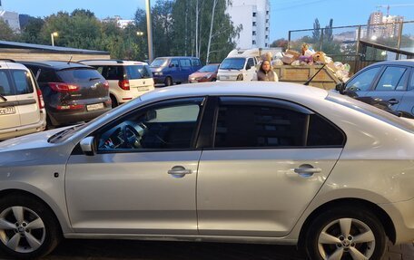 Skoda Rapid I, 2014 год, 980 000 рублей, 2 фотография
