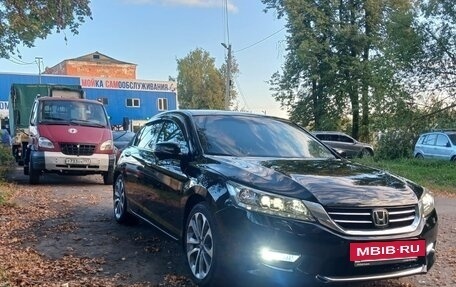 Honda Accord IX рестайлинг, 2013 год, 1 840 000 рублей, 3 фотография