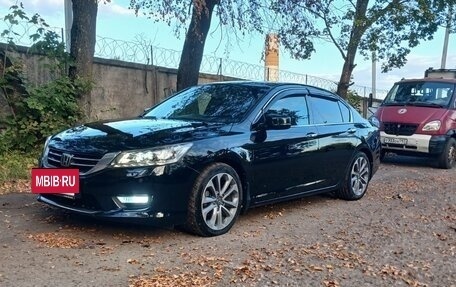 Honda Accord IX рестайлинг, 2013 год, 1 840 000 рублей, 4 фотография