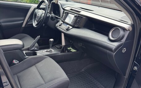 Toyota RAV4, 2018 год, 7 фотография