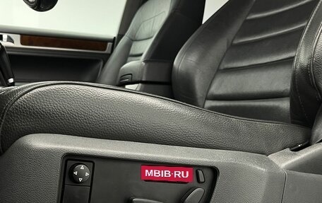 Volkswagen Touareg III, 2009 год, 1 049 000 рублей, 16 фотография