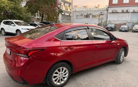 Hyundai Solaris II рестайлинг, 2018 год, 1 200 000 рублей, 2 фотография