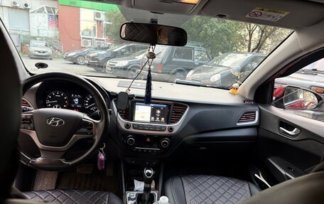Hyundai Solaris II рестайлинг, 2018 год, 1 200 000 рублей, 8 фотография