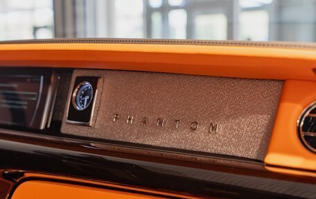 Rolls-Royce Phantom VIII, 2023 год, 75 000 000 рублей, 9 фотография