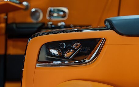 Rolls-Royce Phantom VIII, 2023 год, 75 000 000 рублей, 11 фотография