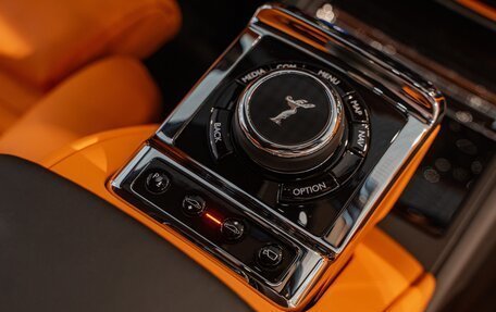 Rolls-Royce Phantom VIII, 2023 год, 75 000 000 рублей, 8 фотография