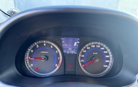 Hyundai Solaris II рестайлинг, 2012 год, 820 000 рублей, 3 фотография