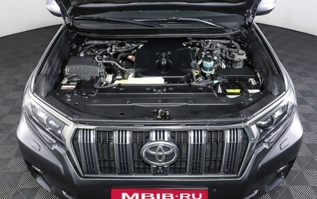 Toyota Land Cruiser Prado 150 рестайлинг 2, 2018 год, 4 490 000 рублей, 9 фотография