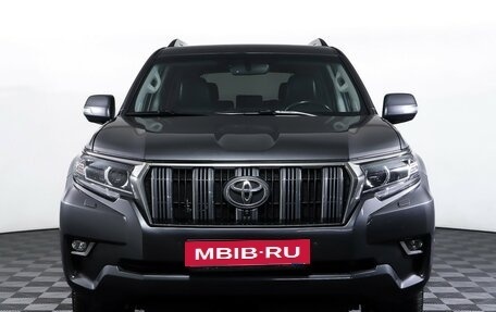 Toyota Land Cruiser Prado 150 рестайлинг 2, 2018 год, 4 490 000 рублей, 2 фотография