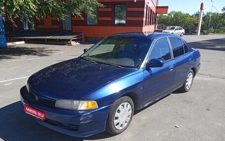 Mitsubishi Mirage VI рестайлинг, 2000 год, 210 000 рублей, 1 фотография