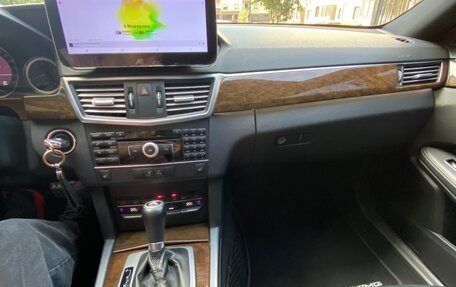 Mercedes-Benz E-Класс, 2010 год, 1 790 000 рублей, 3 фотография