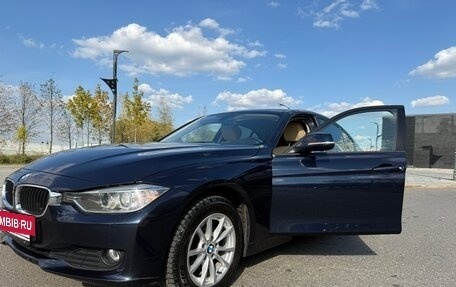 BMW 3 серия, 2015 год, 1 850 000 рублей, 3 фотография