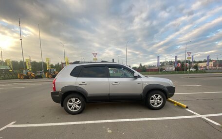 Hyundai Tucson III, 2005 год, 700 000 рублей, 3 фотография