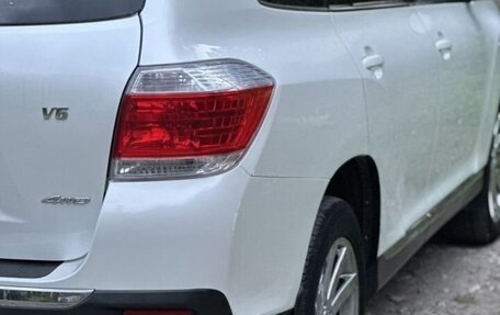 Toyota Highlander III, 2013 год, 2 050 000 рублей, 8 фотография