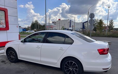 Volkswagen Jetta VI, 2015 год, 1 300 000 рублей, 4 фотография