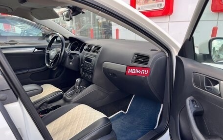 Volkswagen Jetta VI, 2015 год, 1 300 000 рублей, 9 фотография
