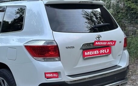 Toyota Highlander III, 2013 год, 2 050 000 рублей, 7 фотография