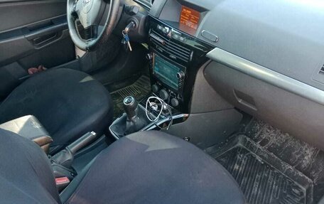 Opel Astra H, 2011 год, 670 000 рублей, 6 фотография