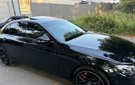 Mercedes-Benz E-Класс, 2020 год, 4 300 000 рублей, 2 фотография