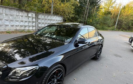 Mercedes-Benz E-Класс, 2020 год, 4 300 000 рублей, 4 фотография