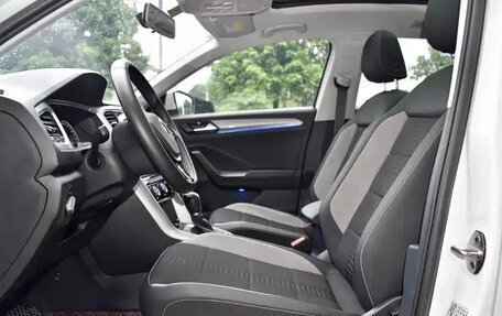Volkswagen T-Roc I, 2022 год, 1 230 555 рублей, 11 фотография