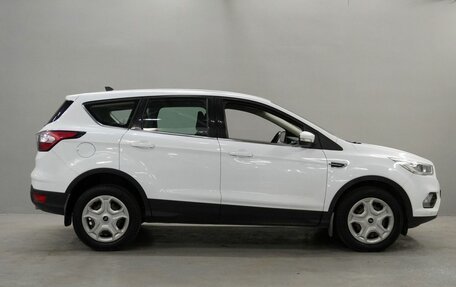 Ford Kuga III, 2017 год, 1 790 000 рублей, 4 фотография