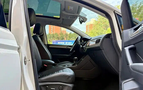 Volkswagen Touran III, 2022 год, 1 690 555 рублей, 9 фотография