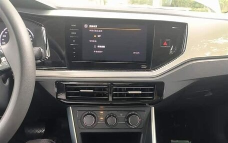 Volkswagen Polo, 2021 год, 1 600 000 рублей, 19 фотография