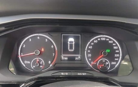 Volkswagen Polo, 2021 год, 1 600 000 рублей, 8 фотография