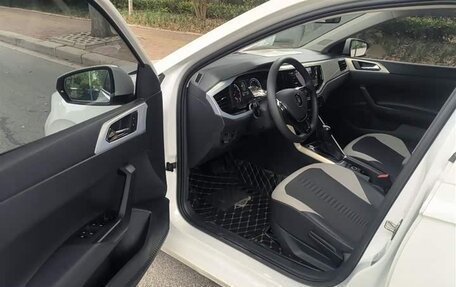 Volkswagen Polo, 2021 год, 1 600 000 рублей, 24 фотография