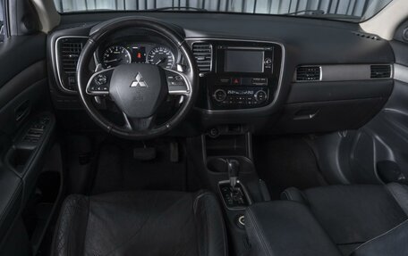 Mitsubishi Outlander III рестайлинг 3, 2012 год, 1 269 000 рублей, 6 фотография