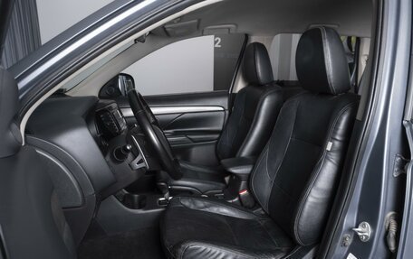 Mitsubishi Outlander III рестайлинг 3, 2012 год, 1 269 000 рублей, 10 фотография