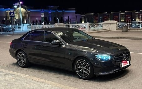Mercedes-Benz E-Класс, 2023 год, 5 200 000 рублей, 3 фотография