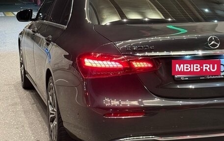 Mercedes-Benz E-Класс, 2023 год, 5 200 000 рублей, 10 фотография