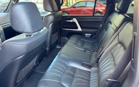 Toyota Land Cruiser 200, 2021 год, 9 000 000 рублей, 6 фотография