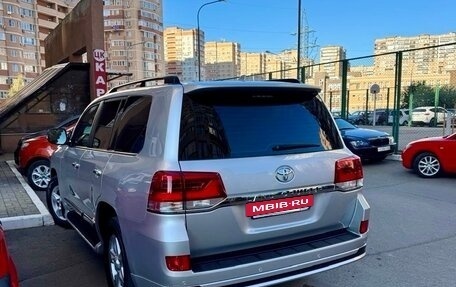 Toyota Land Cruiser 200, 2021 год, 9 000 000 рублей, 2 фотография