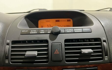 Toyota Avensis III рестайлинг, 2003 год, 650 000 рублей, 34 фотография