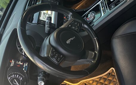 Jaguar XE I рестайлинг, 2015 год, 1 850 000 рублей, 8 фотография