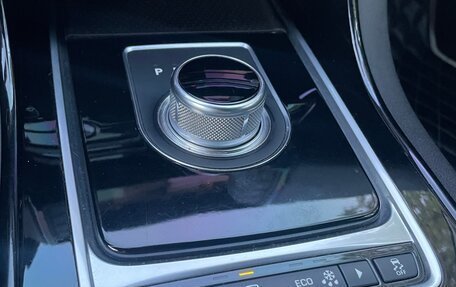 Jaguar XE I рестайлинг, 2015 год, 1 850 000 рублей, 13 фотография