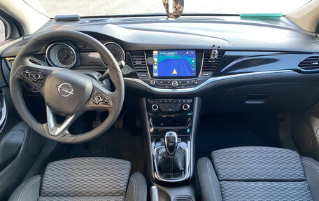 Opel Astra K, 2016 год, 990 000 рублей, 6 фотография